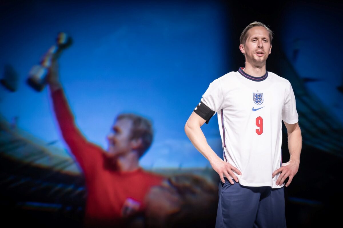 Rave reviews for Dear England starring our Will Close as Harry Kane